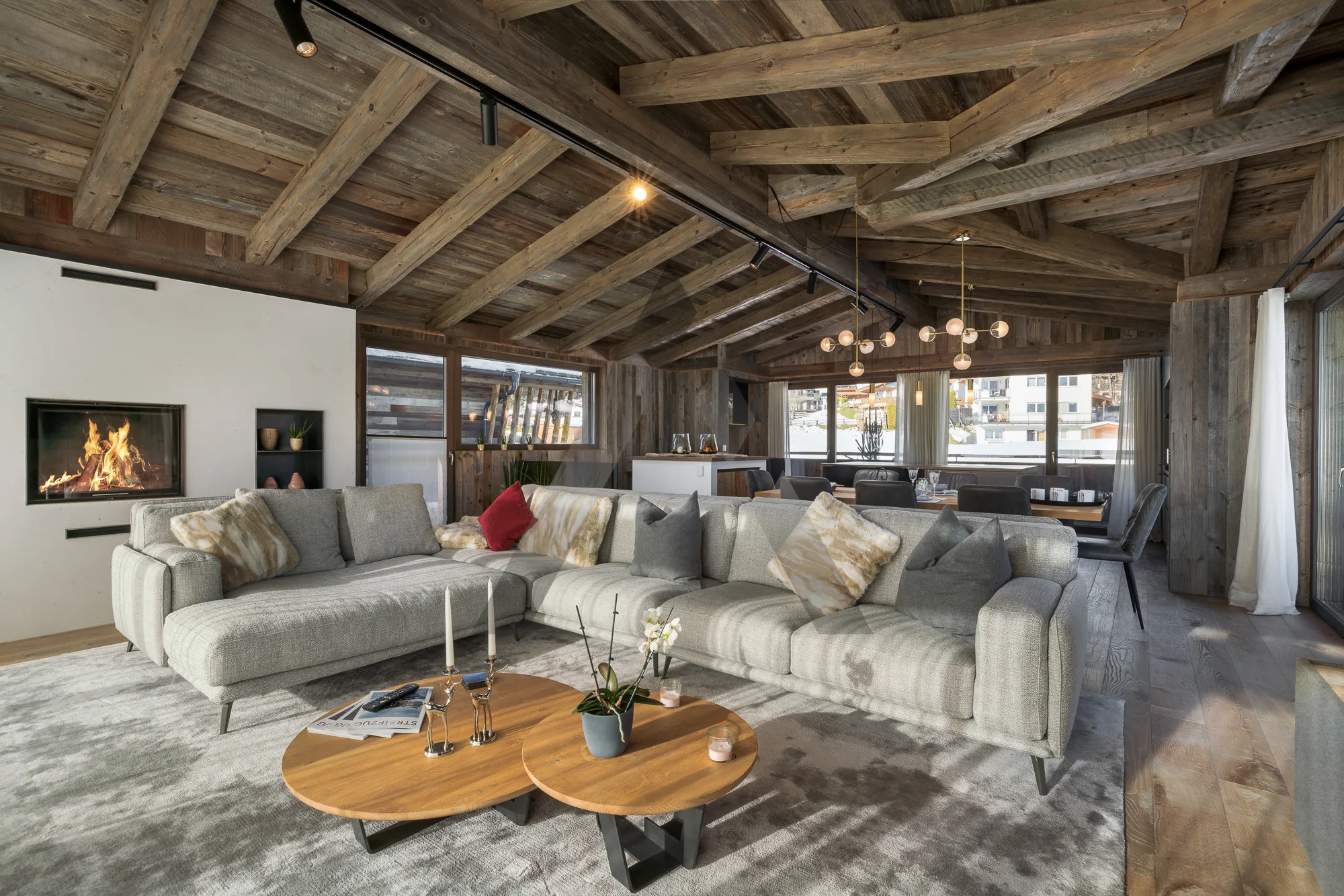 Miete: Sonnig – Ruhig – Aussichtslage: Edel möbliertes Chalet