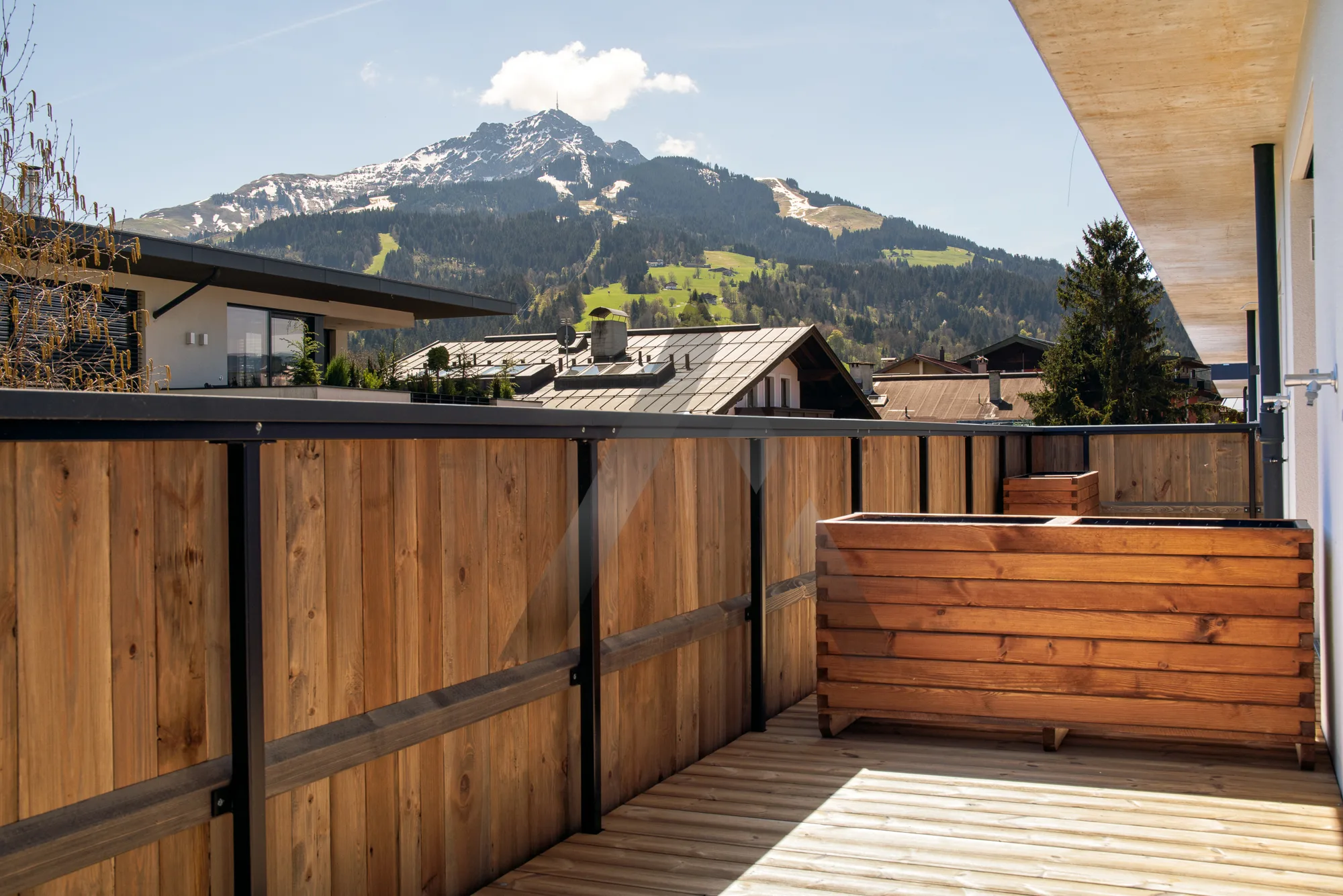 Erstbezug: 4-Zimmer Dachgeschosswohnung mit Kaiser- & Hornblick