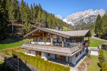Idyllische Toplage: Exklusive Landhausvilla am Waldrand mit traumhaften Ausblick, 6352 Ellmau, Einfamilienhaus