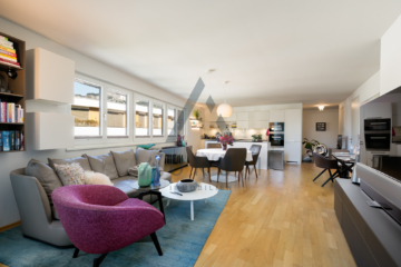 Stilvolle und komplett möblierte Wohnung in zentraler Lage, 6380 St. Johann in Tirol, Etagenwohnung