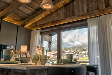 Chalet mit Kaiserblick in sonniger Ruhe- & Aussichtslage, 6353 Going am Wilden Kaiser, Reihenhaus