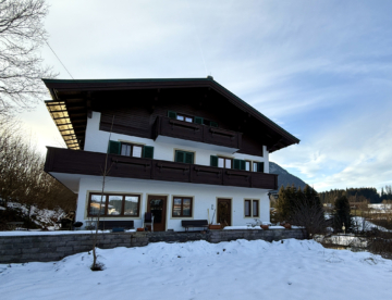 Ehemalige Pension mit Entwicklungspotenzial in Hanglage mit traumhaften Kaiserblick, 6306 Söll, Pensionen