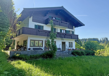 Ehemalige Pension mit Entwicklungspotenzial in Hanglage mit traumhaften Kaiserblick, 6306 Söll, Pensionen